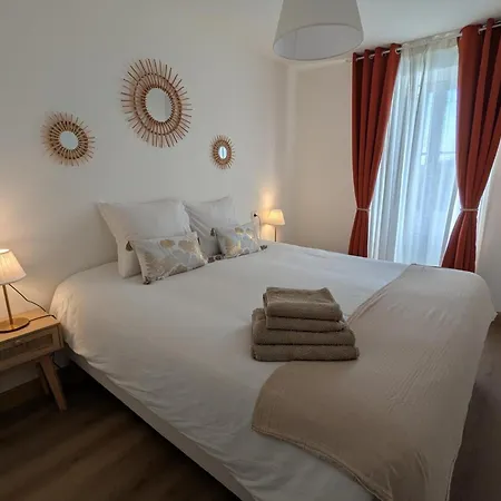 Maison Charentaise Renovee, Vue Campagne - Pers. *