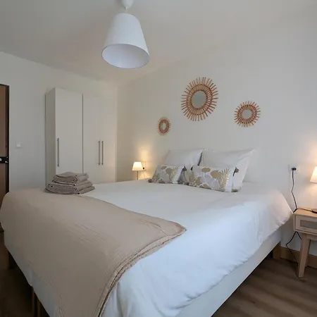 Landhaus Maison Charentaise Renovee, Vue Campagne - Pers.